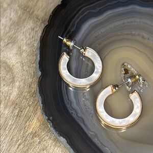NWT M.O.P Style Goldtone Hoop Earrings